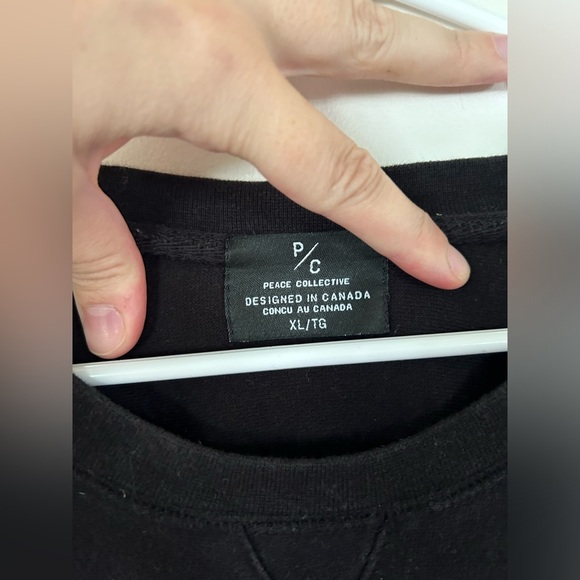 Toronto VS Everybody Peace Collective Canada Black White Sweatshirt Unisex XL - Picture 3 of 7